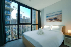 Ultimate Comfort - Modern 3BR Apt with Pool and Gym, Adelaide